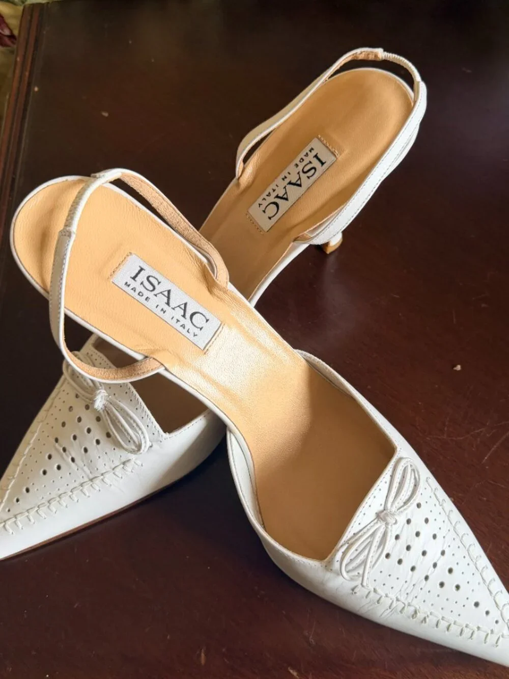 ISAAC MIZRAHI WHITE LEATHER SLINGBACK HEELS POINTED TOE BOW SLIP ON SIZE 11 B